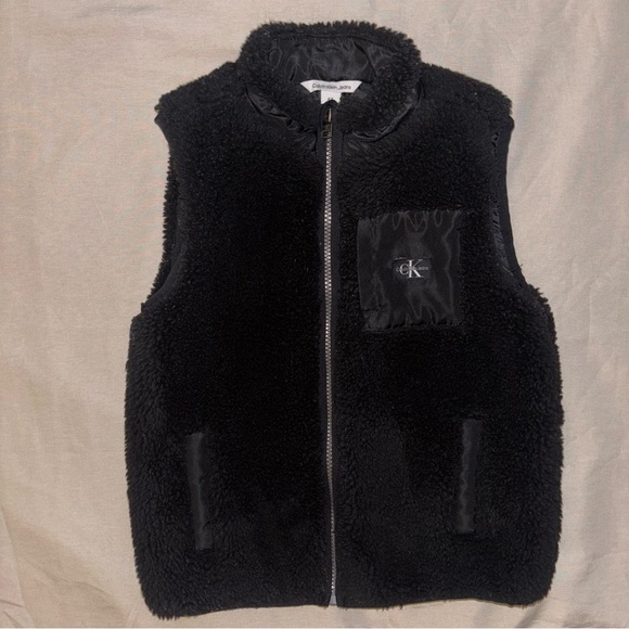 Calvin Klein Black Textured Vest 4T - Picture 2 of 6